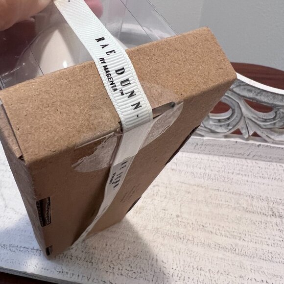 Rae Dunn PIG SALT AND PEPPER SHAKERS - NWT - Picture 10 of 10